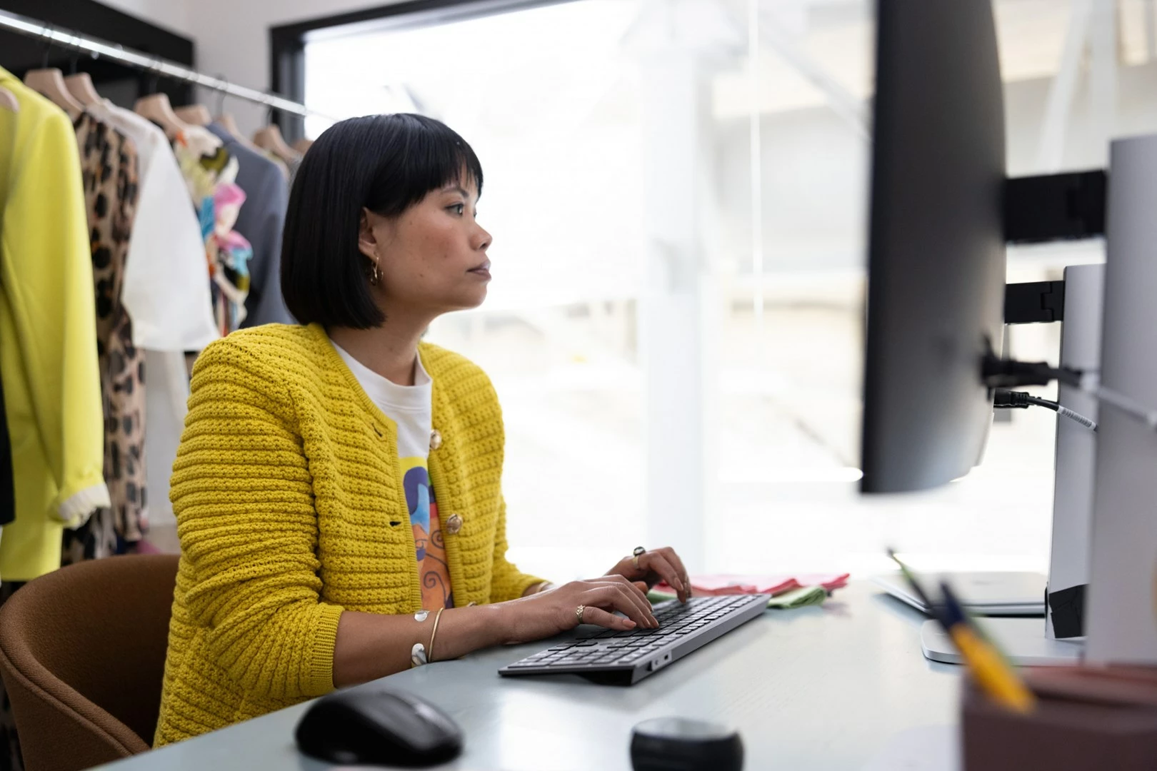 Set tastierë dhe maus HP 720 Multi-Device, pa tela, mekanik, USB Type-A, i zi