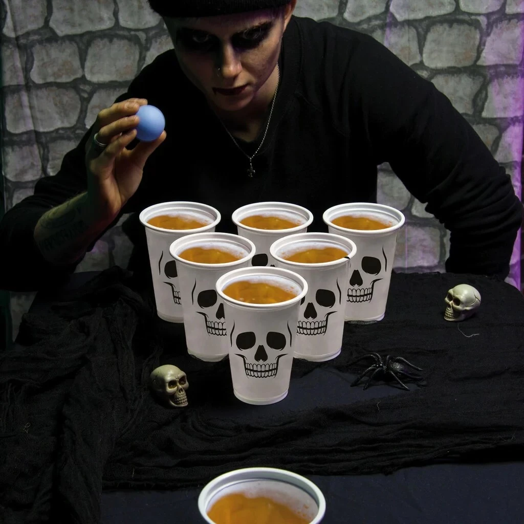 Set lojë pong Halloween Paladone V2, 12 gota plastike + 2 topa ping pong