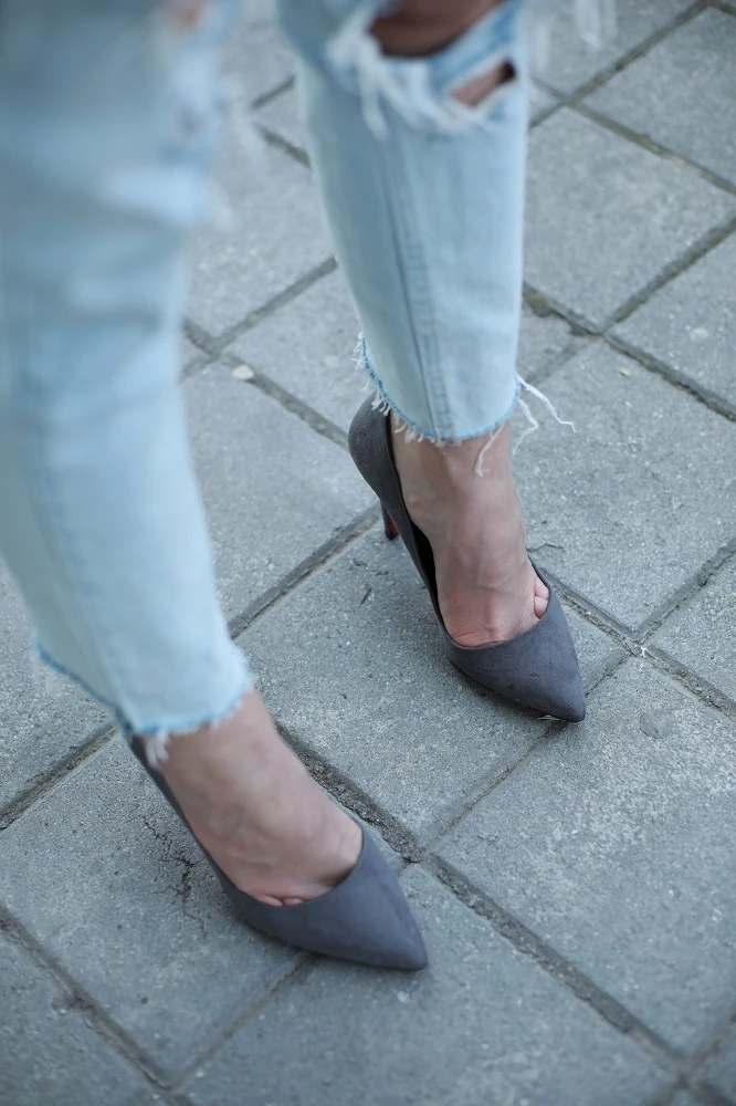 Stiletto Grey