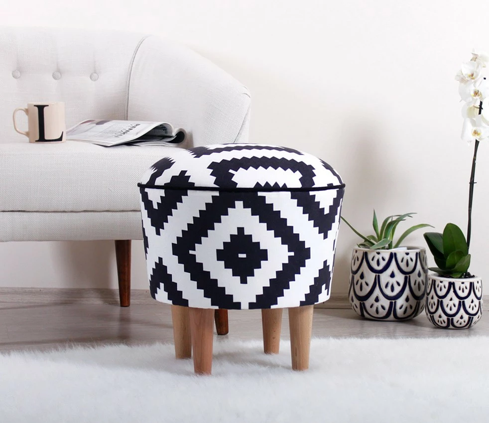 Puf Atelier del Sofa, Luiz, ngjyrë e zezë dhe e bardhë