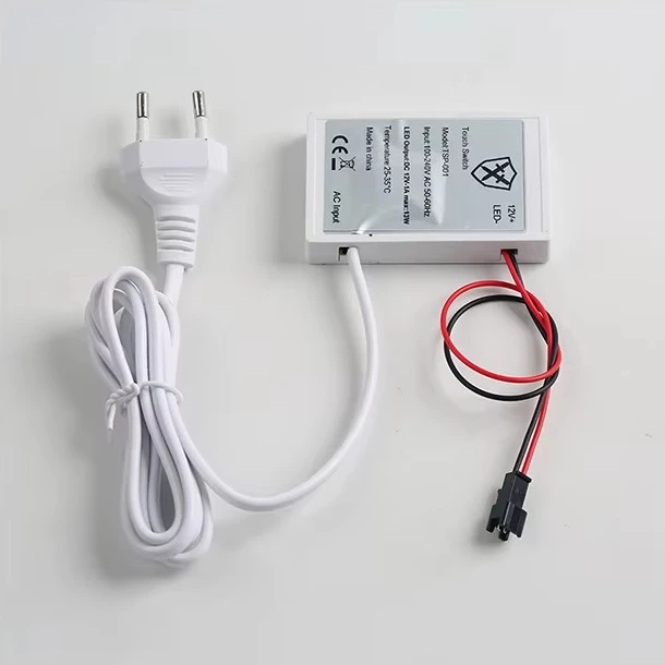 Senzor touch pasqyresh ON/OFF me trafo të integruar 12V 1A LD-001