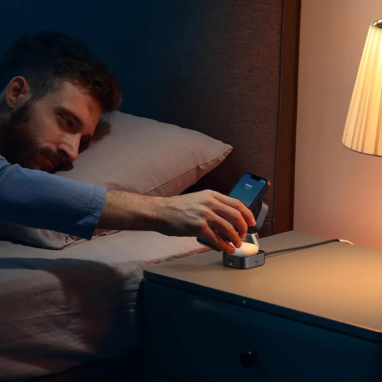 Karikues wireless 3-në-1 Ugreen W526 me MagSafe/Qi, USB-C, i zi