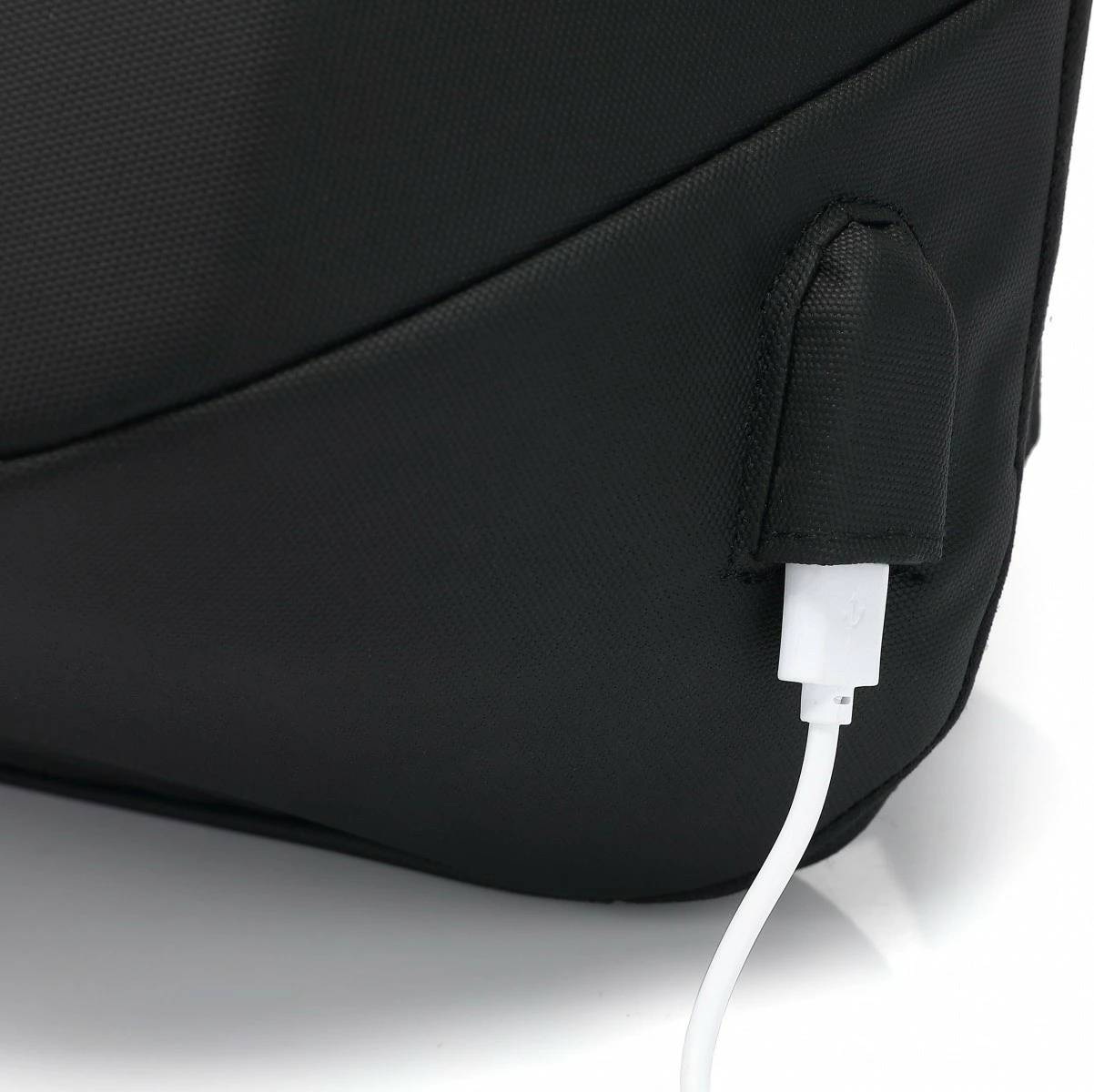 Çantë shpine YENKEE YBB 1501 NOMAD për laptop 15.6", e zezë