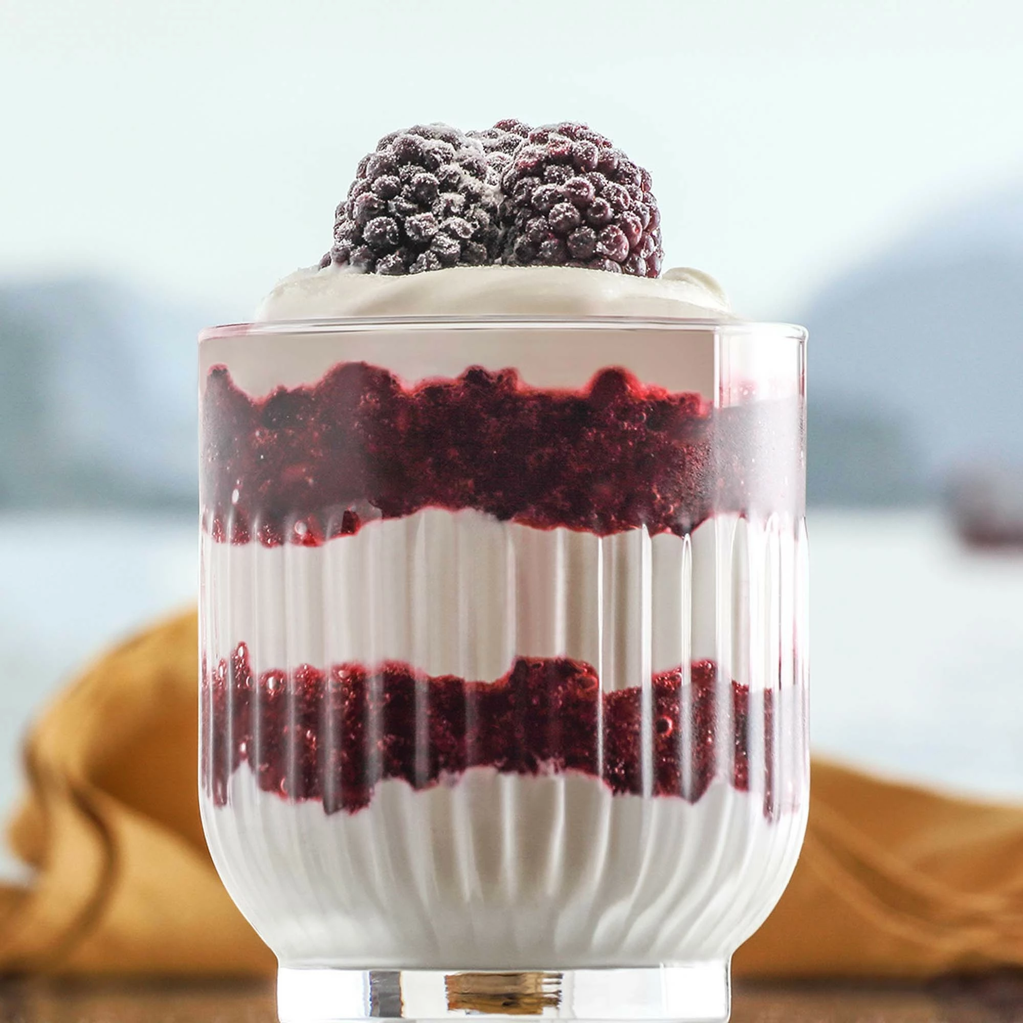 Gotë e ulët LAV Tokyo 330 ml transparente, set 12 copë