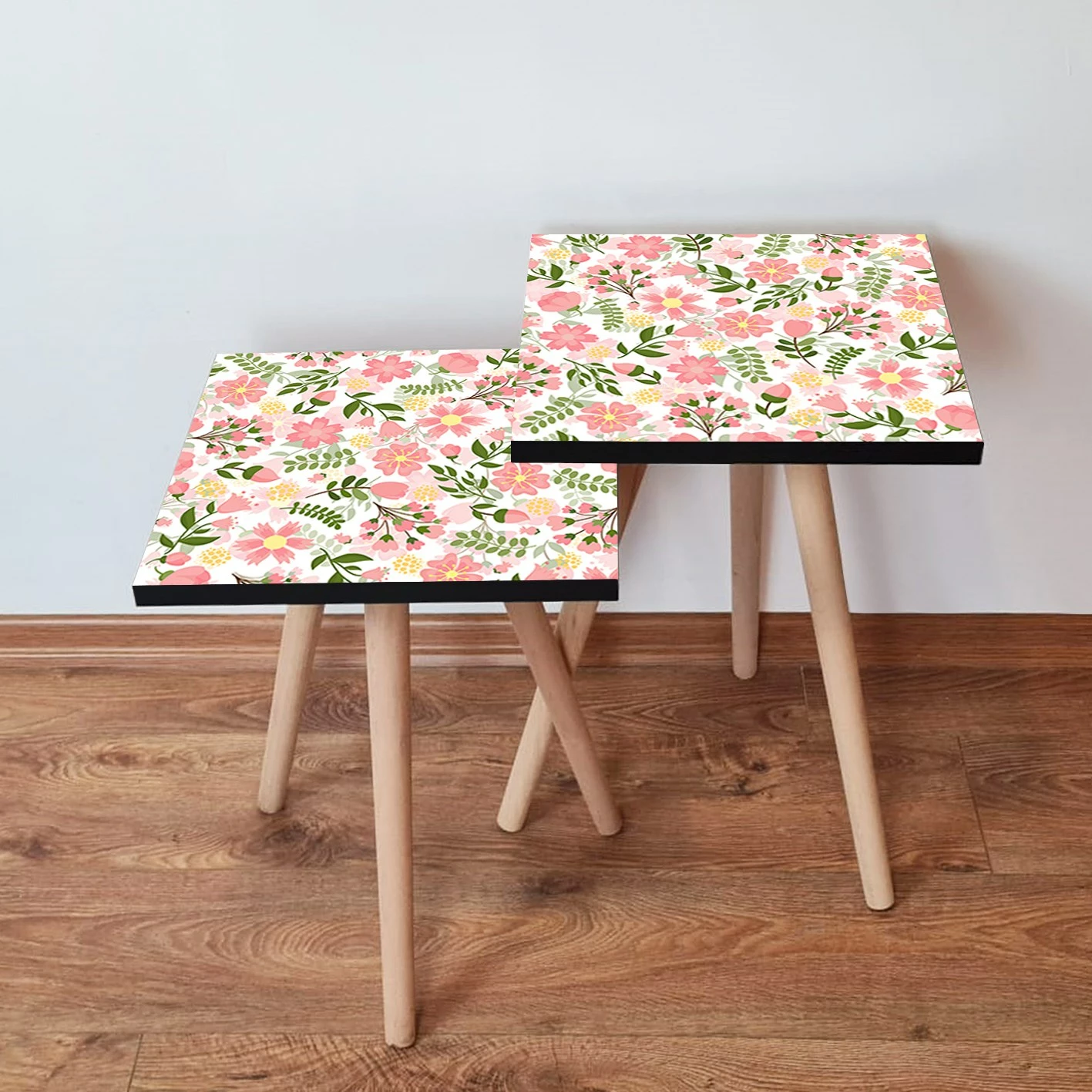 Tavolina ndihmëse me lule, set prej 2 copash, Skye Decor, 2Shp170, shumëngjyrëshe