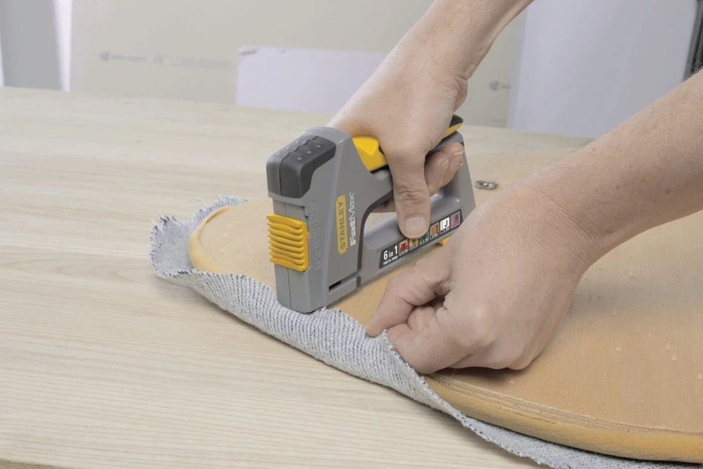Pistoletë kapëse (stapler) Stanley Fatmax TR75 FMHT6-70868, për stapla 6–14 mm, gri/verdhe