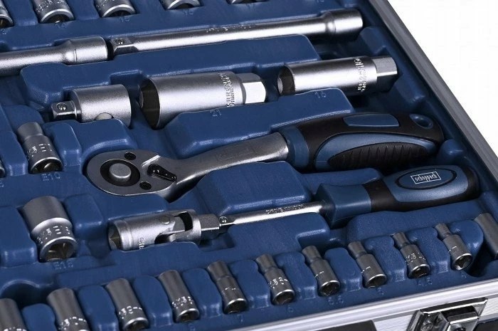Set çelësash me llokma Scheppach TB170 135 copë, 1/4\" & 3/8\", Cr-V, me kuti veglash, argjendtë/blu