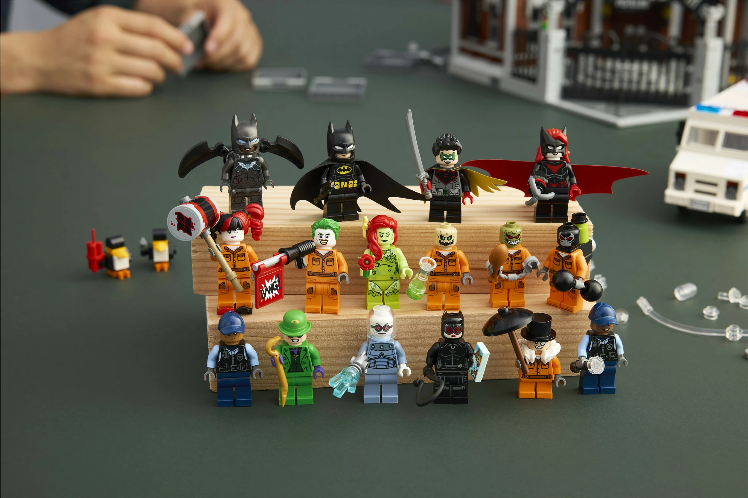 Set ndërtimi LEGO DC 76300 Batman Arkham Asylum, 2953 copë, shumëngjyrësh
