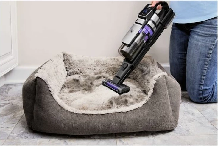 Fshesë me bateri BLACK+DECKER BSV520BRP-QW, e zezë