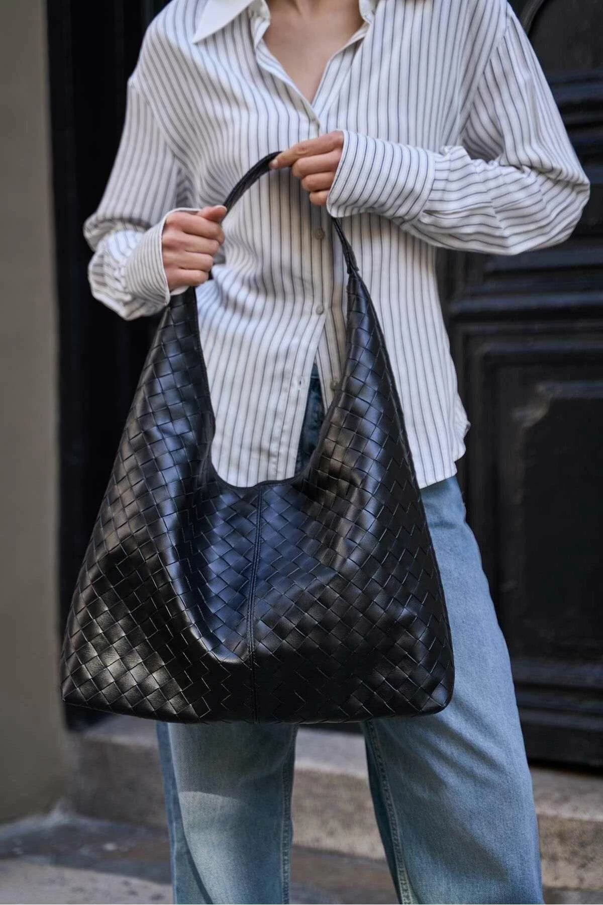 Çantë krahu Zoozie, e zezë, MK1020024SM25-003