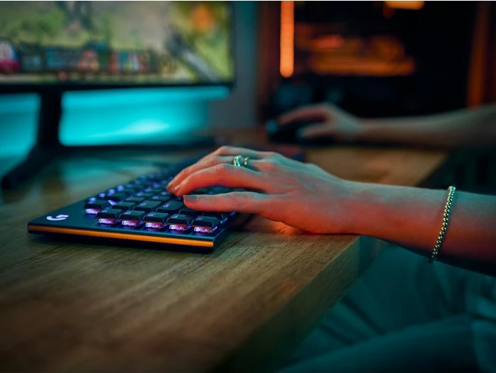 Tastierë gaming USB Logitech G915 X GL Tactile, SLO/EN engraving, e zezë 5