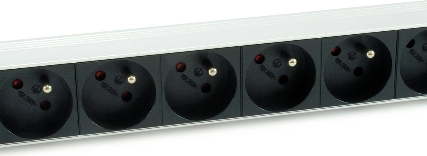 PDU Equip 333313, 1U, 8 dalje, alumini, zi/argjendt