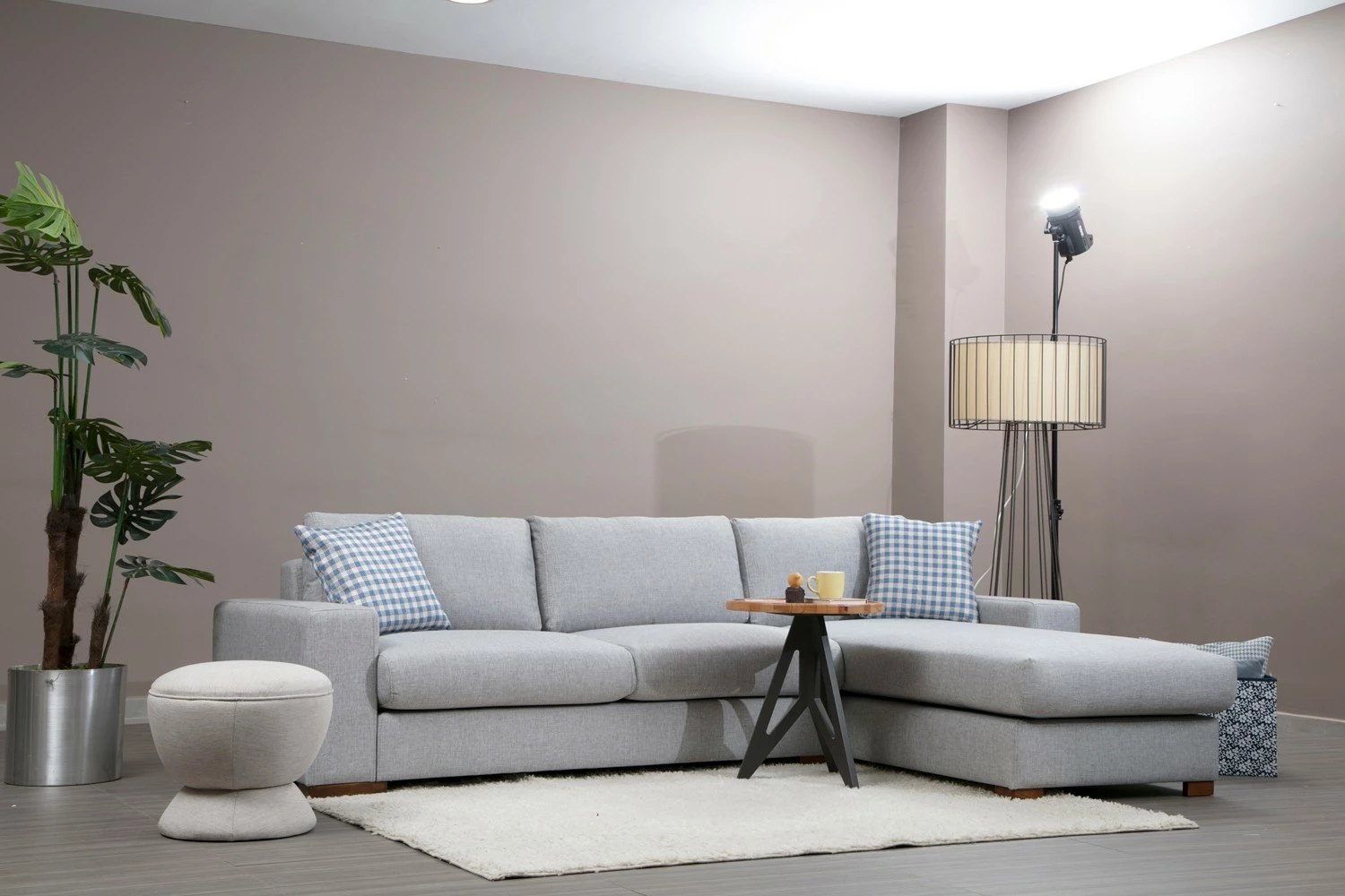 Këndare Atelier del Sofa, Loop 12, ngjyrë gri e çelët