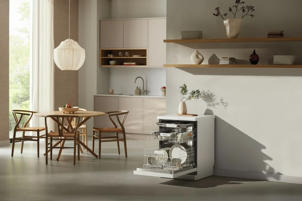 Lavastovilje Miele G 5811 SC Active Plus 14 servise e bardhë