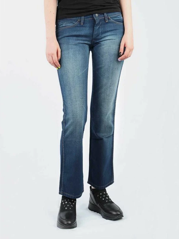 Pantallona femra Wrangler, të zeza