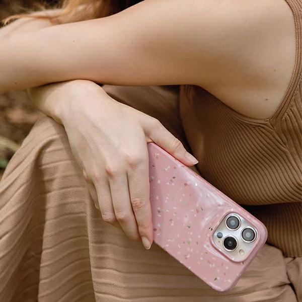 Mbështjellës UNIQ Coehl Terrazzo për iPhone 14 Pro, rozë