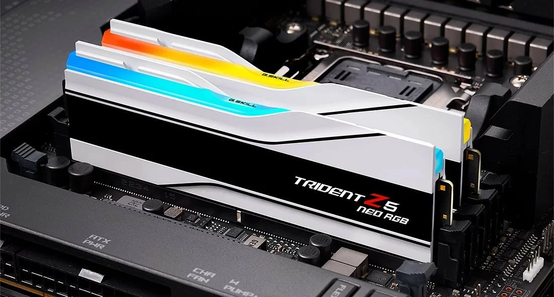 RAM Memorje G.Skill Trident Z5 Neo RGB F5-6000J2836G16GX2-TZ5NRW 32GB (2x16GB) DDR5 6000MHz CL28 UDIMM, bardhë/zi, set