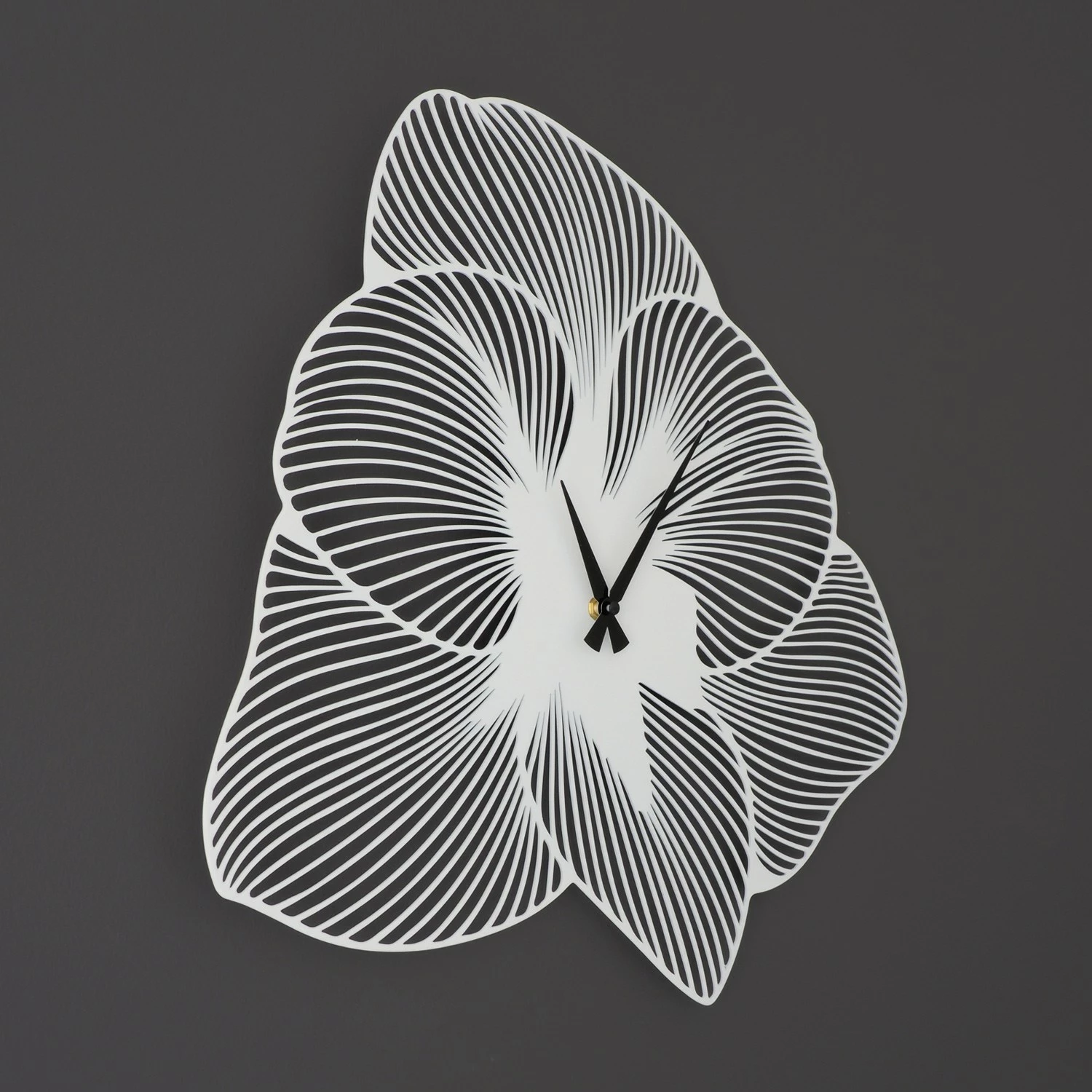 Orë muri dekorative metalike Wallity, Azalea, e bardhë, 49x49cm