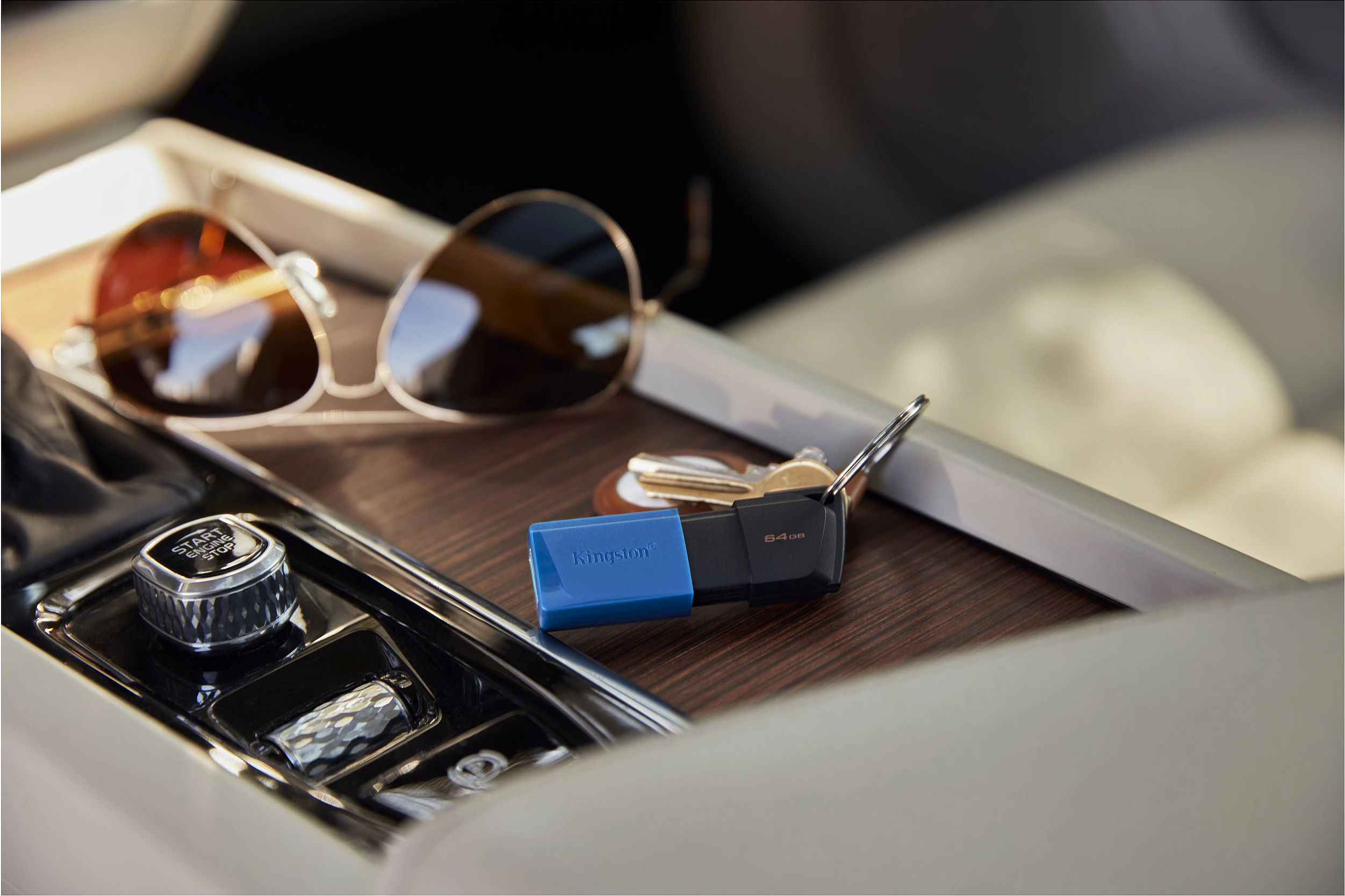 USB Kingston DataTraveler Exodia M 64GB, USB3.2, zi + kaltër