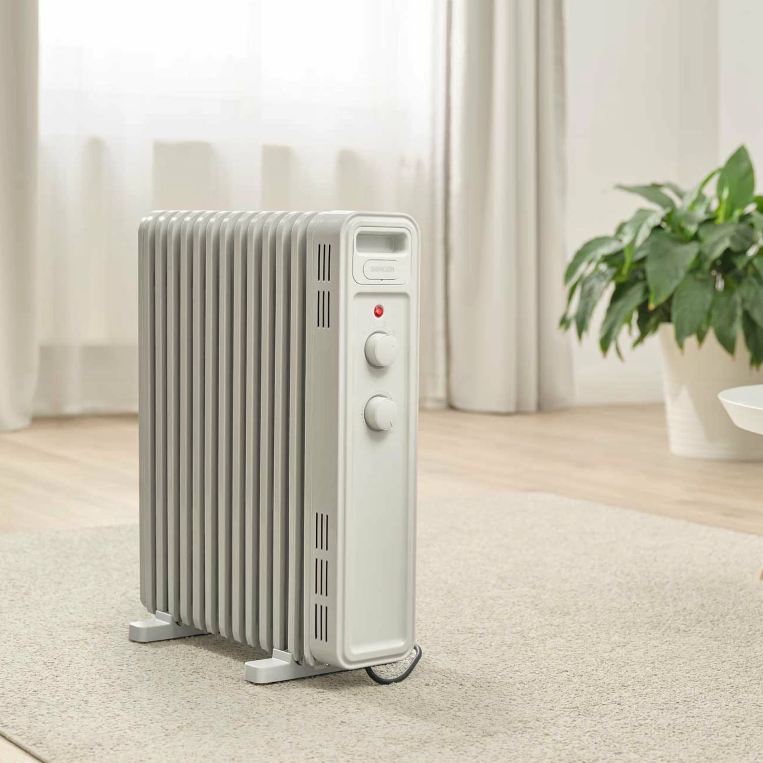 Ngrohës me vaj Sencor SOH 3413WH 2500W 13 brinjë me termostat, i bardhë