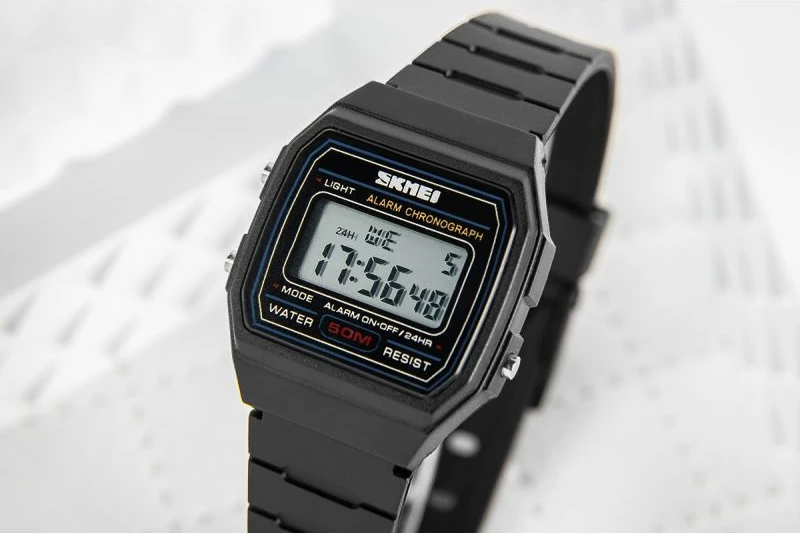 Orë dore digjitale për femra Skmei, e zezë