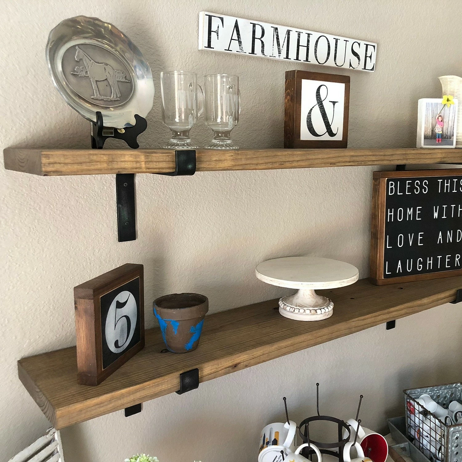Raft dekorativ prej druri për mur, ngjyrë e zezë dhe arre, Skye Decor, Lam006