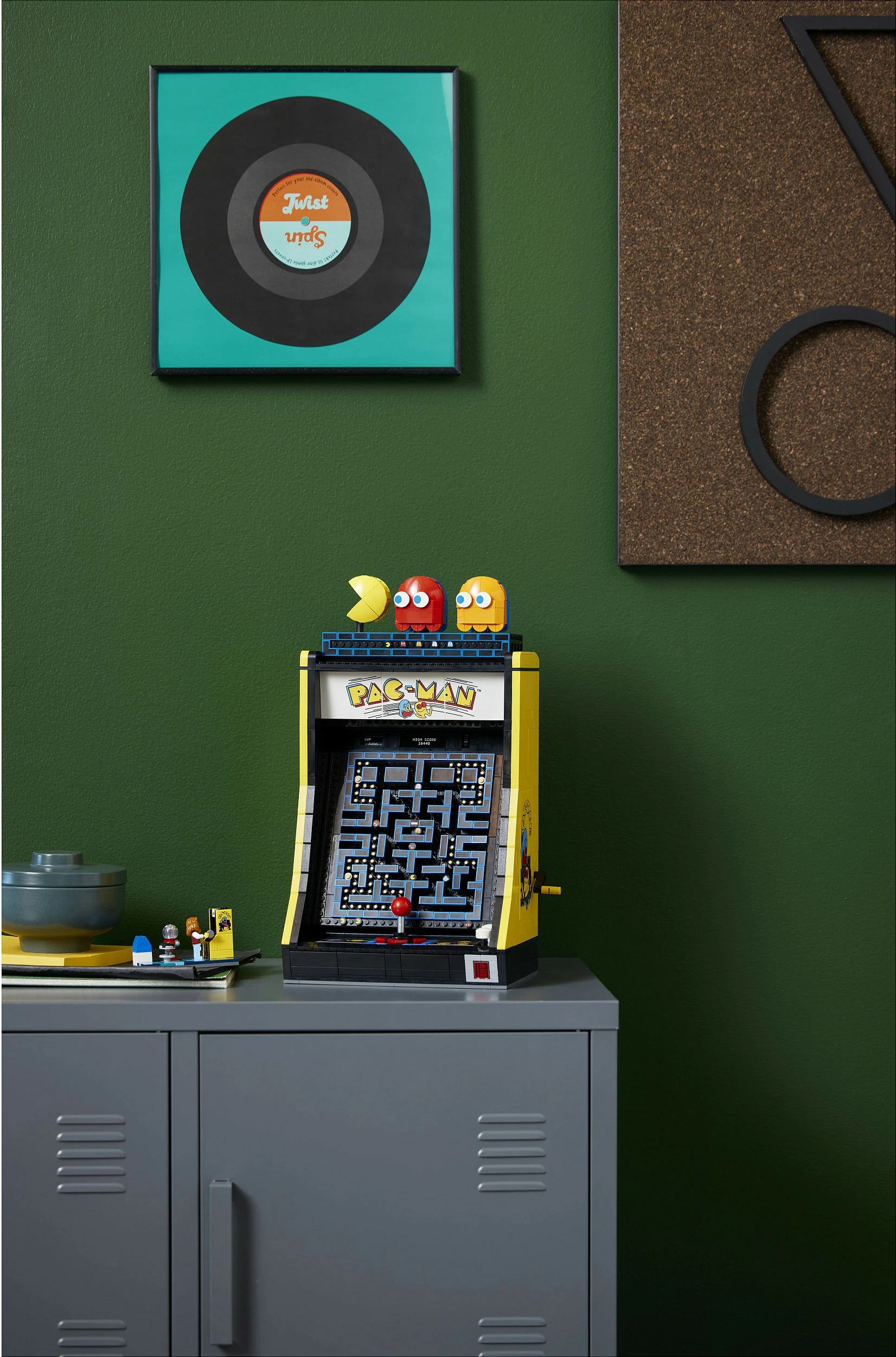 Set ndërtimi LEGO Icons PAC-MAN Arcade 10323, 2651 pjesë, multikolor