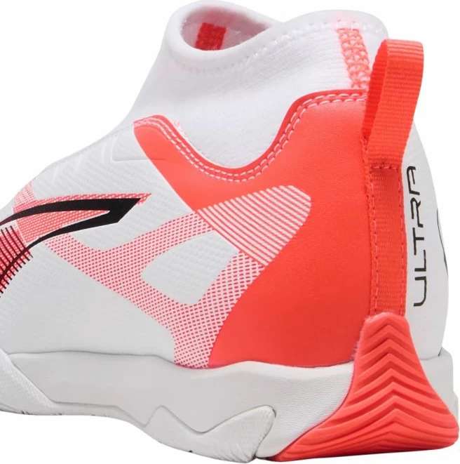 Atlete futbolli për fëmijë Puma, të bardha