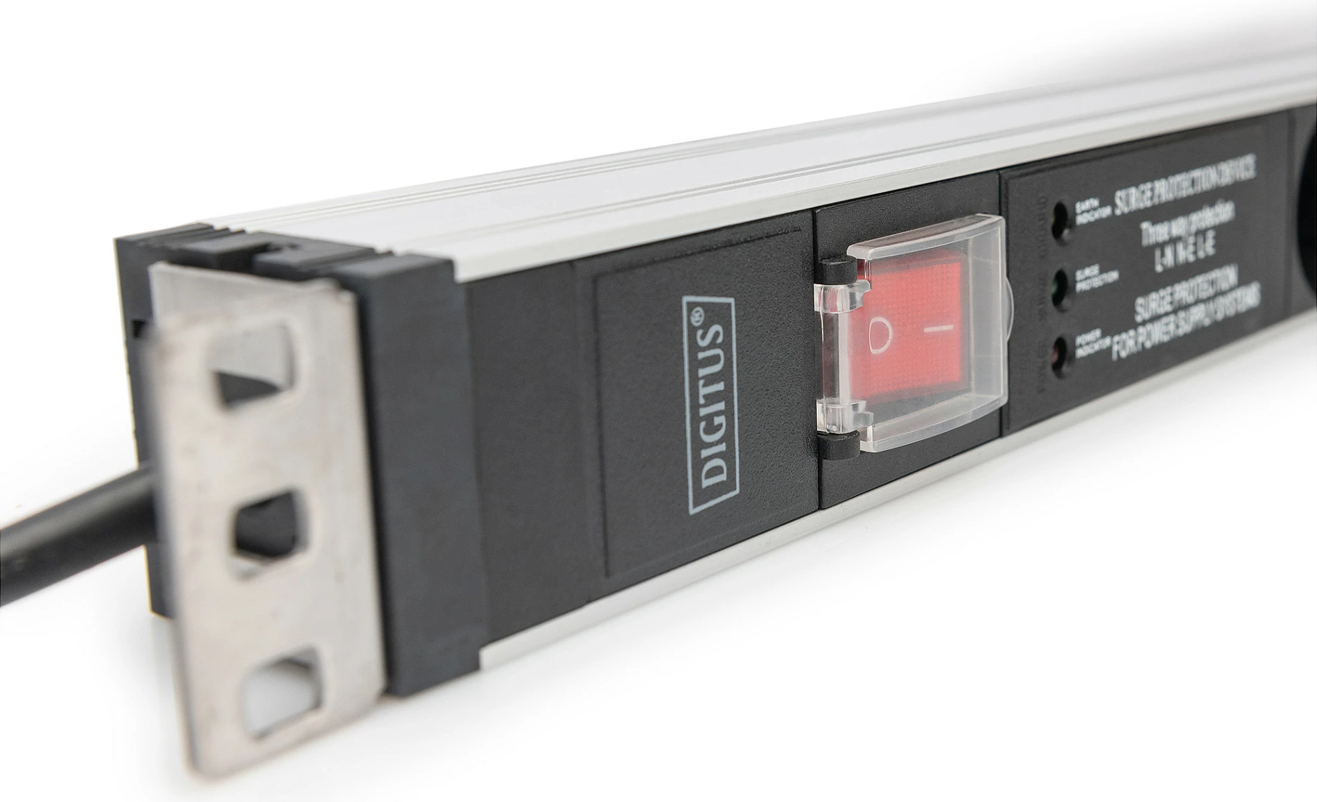 Prizë rack Digitus PDU 1U, 5 dalje, 16A, 230V, mbrojtje nga mbingarkesa, alumini
