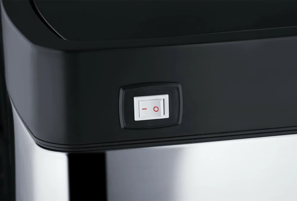 Kosh mbeturinash Lamart LT8044, 45L, inox, i zi, me sensor