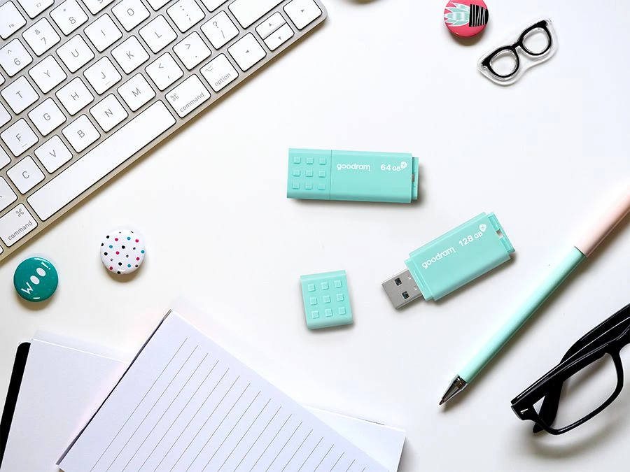 USB memorje GoodRam UME3 CARE 64 GB, USB 3.2 Gen 1, antibakteriale, mint
