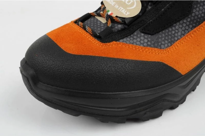 Atlete trekking për meshkuj Aku, të zeza-portokalli