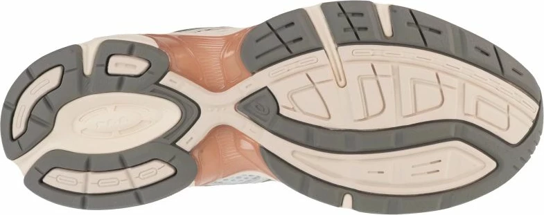 Atlete femra Asics, të bardha