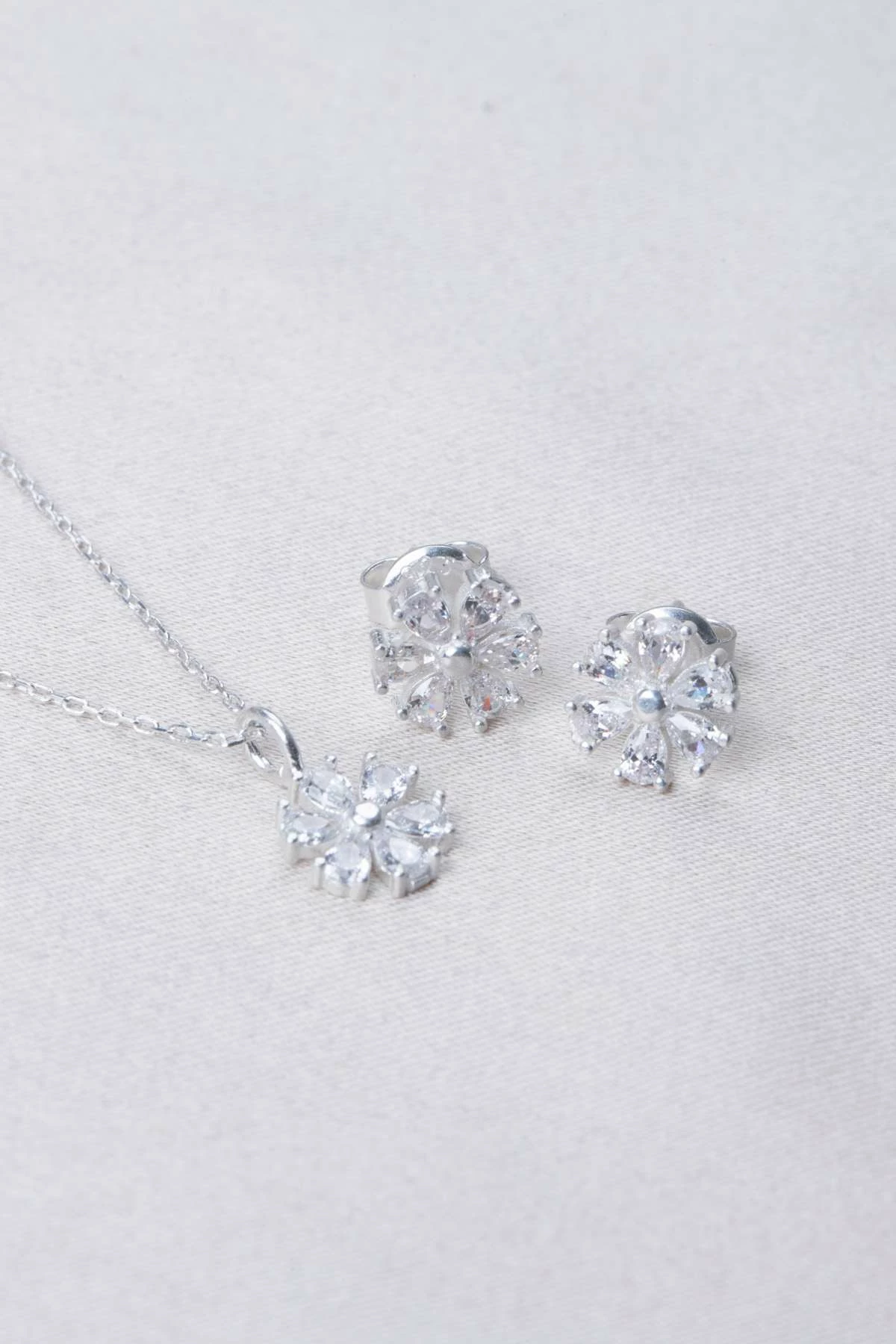 Set varëse dhe vathë argjendi Jumeon, ELKMD50596G
