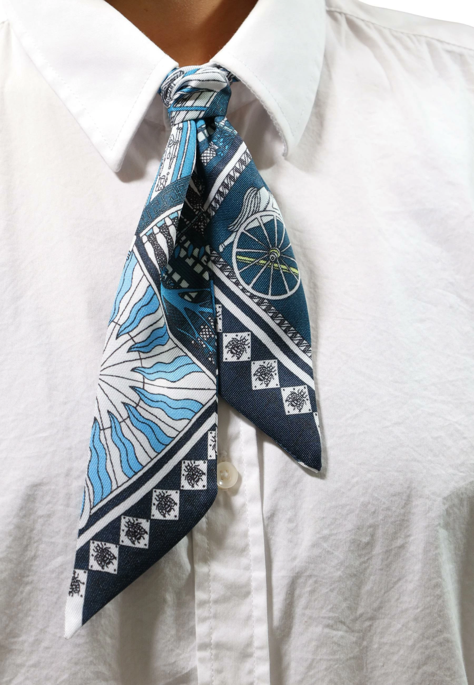 Fular për femra I am Foulard Floreale, ngjyrë ulliri