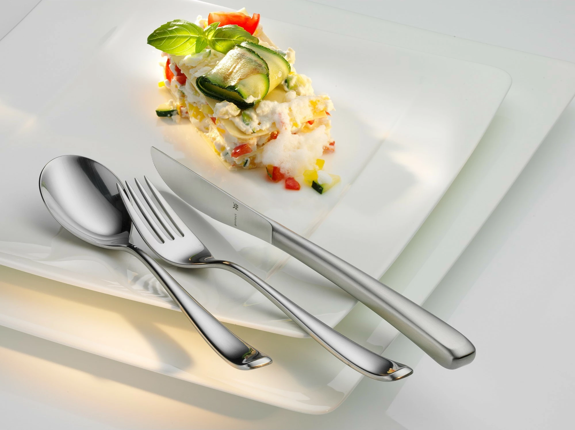 Set takëmesh WMF Vision 66 copë për 12 persona, çelik inoks