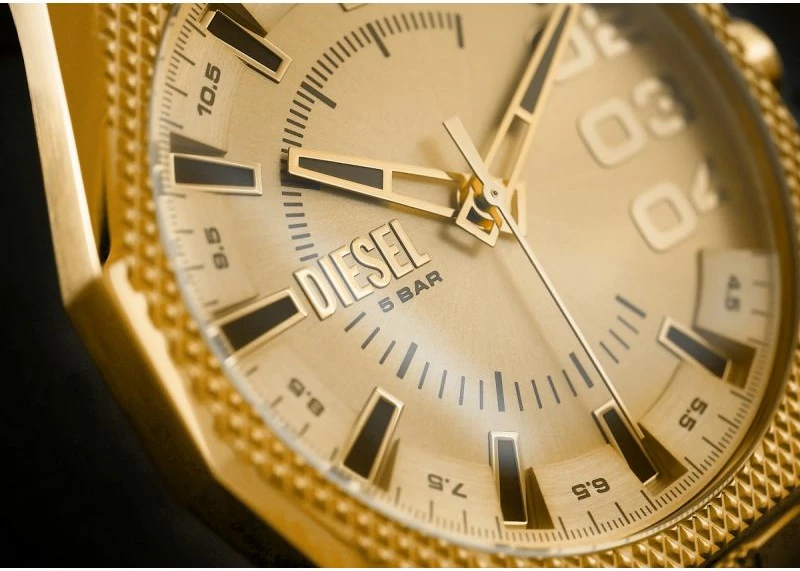 Orë dore për meshkuj DIESEL, të arta
