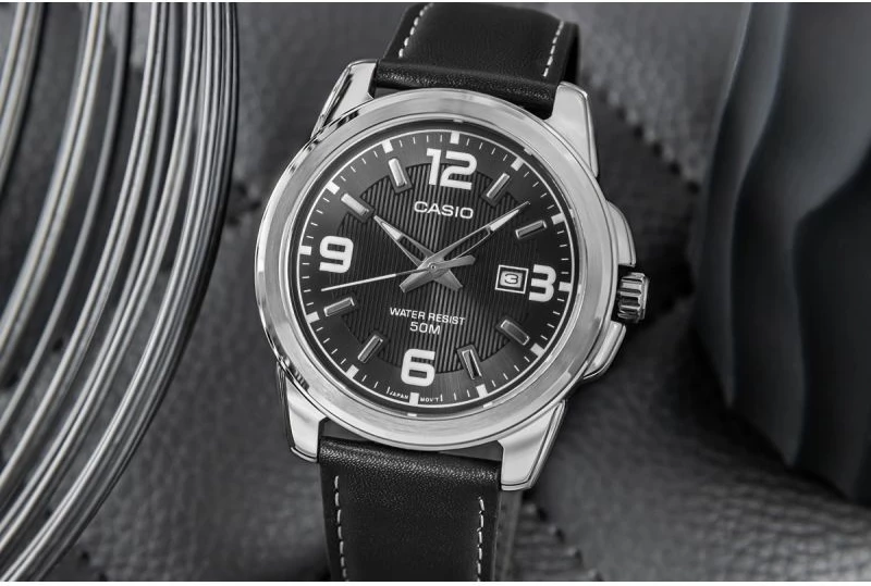 Orë dore për meshkuj CASIO MTP-1314PL-8AVEF, e zezë, me kuti