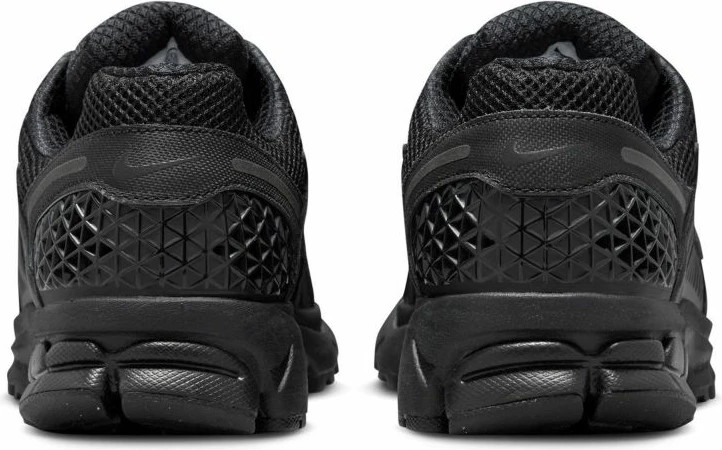 Atlete Nike për meshkuj, të zeza