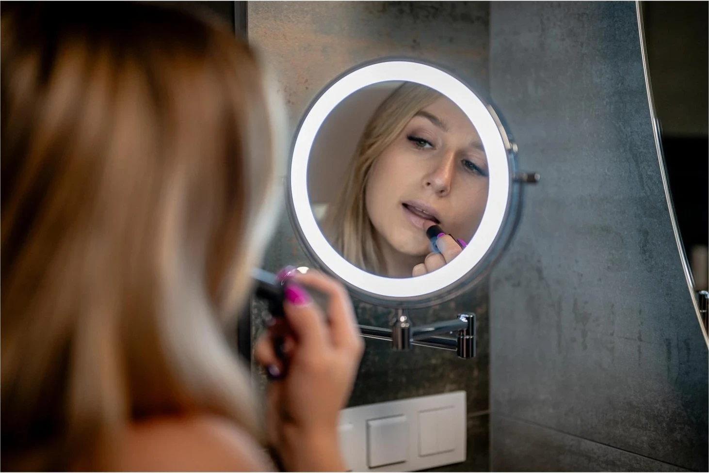 Pasqyrë Humanas HS-BM01, me ndriçim prapa dhe zmadhim