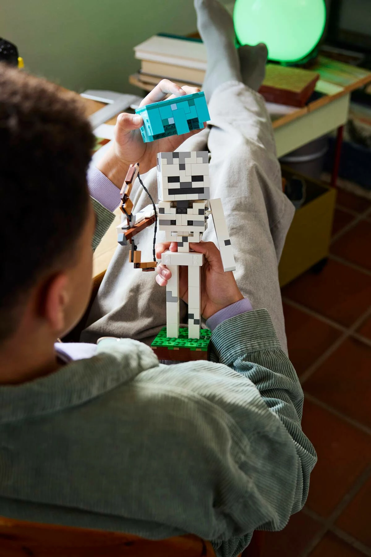 Set ndërtimi LEGO Minecraft The Skeleton 21594, 434 copë, figurë e lëvizshme 23 cm