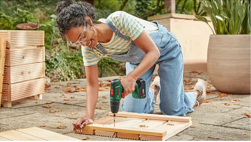 Pistoletë shpimi Bosch EasyDrill 18V-40, brushless, 2 bateri, 18V, e gjelbër/zezë