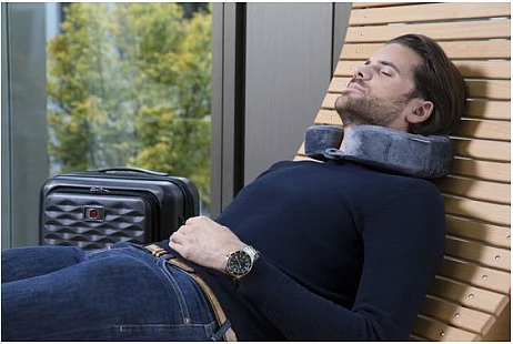 Jastëk udhëtimi Wenger 611884, memory foam, U-formë, gri