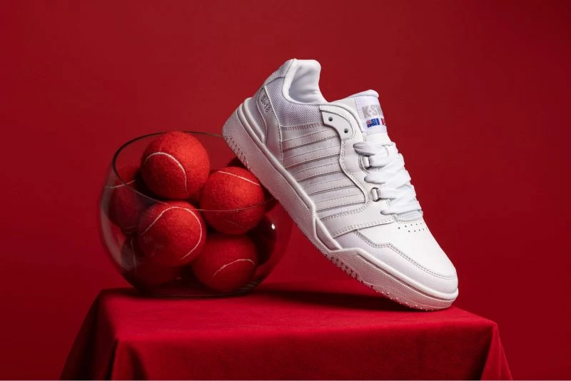 Atlete femra K-Swiss, të bardha