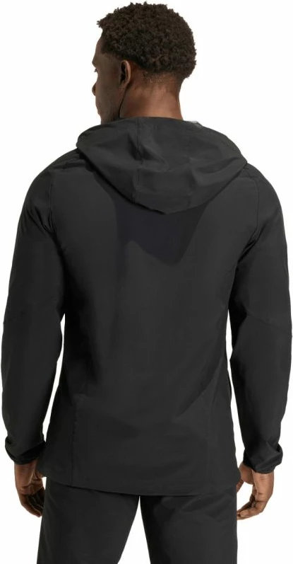 Jakne meshkuj adidas Tiro 26 Travel Windbreaker JM5539, e zezë