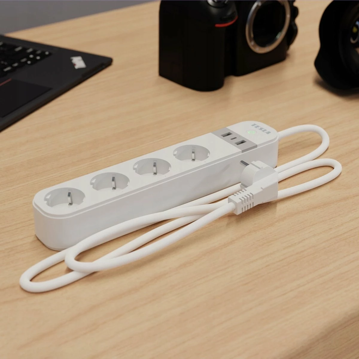Zgjatës prizash smart Tesla PS300 TSL-SPL-SPS300, 4x Schuko + 3x USB, Wi‑Fi, kabllo 2 m, bardhë