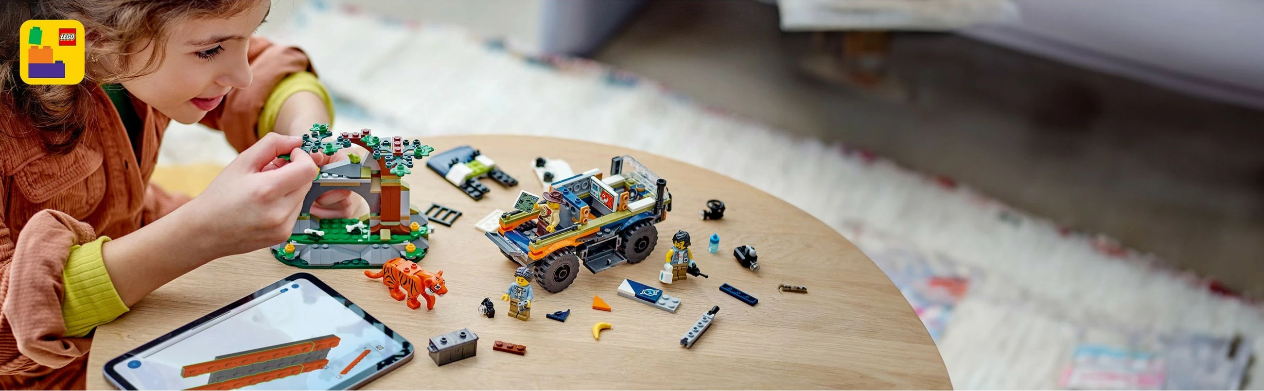 Set LEGO City 60426 Jungle Explorer Truck, lodër ndërtimi, kamion aventurier, me figurina dhe tigër