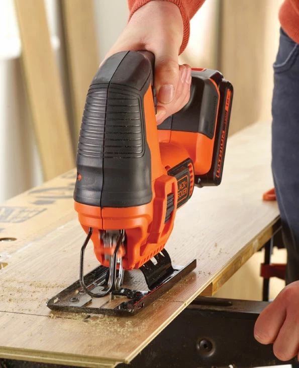 Sharrë figurore pa kabllo Black&Decker BDCJS18N 18V, portokalli/zi, set me 1 teh druri