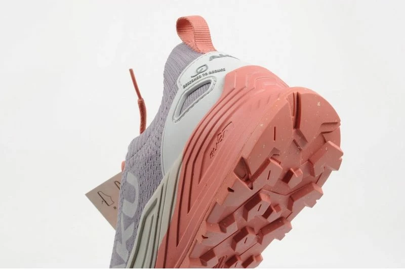 Atlete trekking për femra Aku, rozë