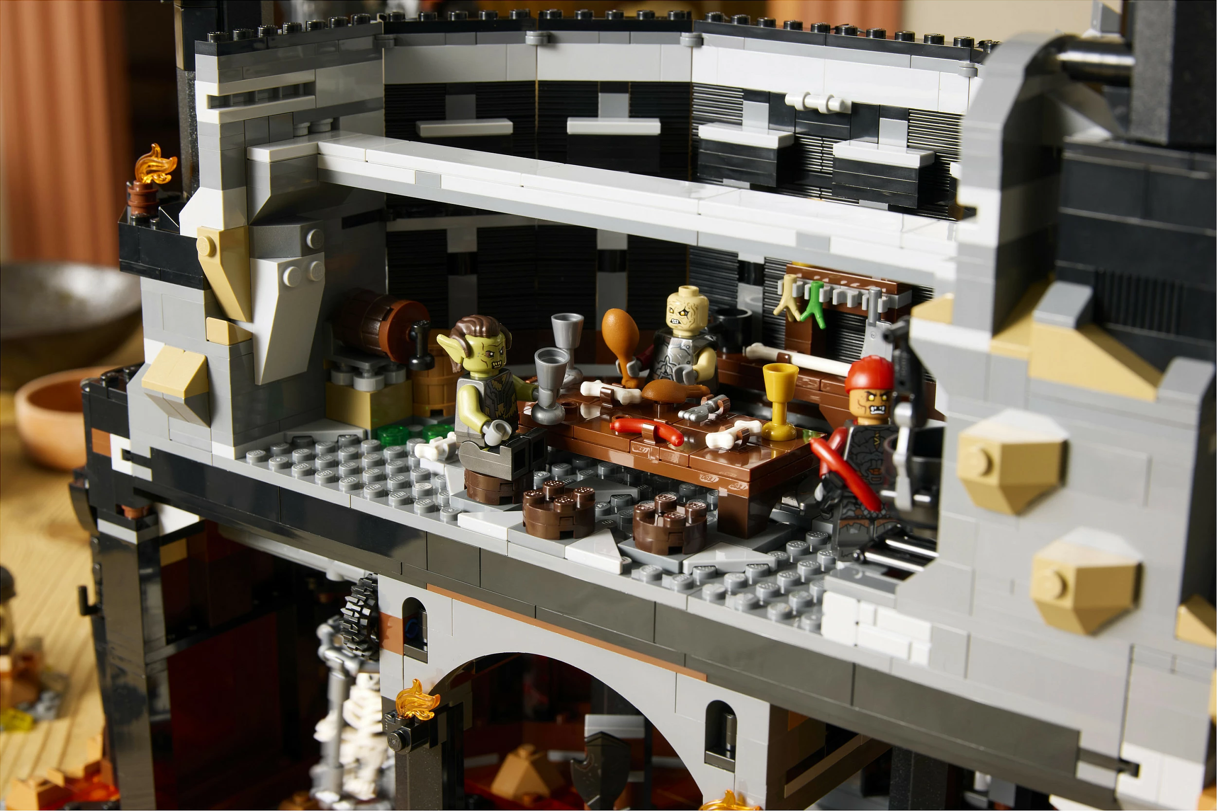 Set ndërtimi LEGO Icons The Lord of the Rings 10333 Barad-dûr, 5471 copë, 18+, shumëngjyrësh
